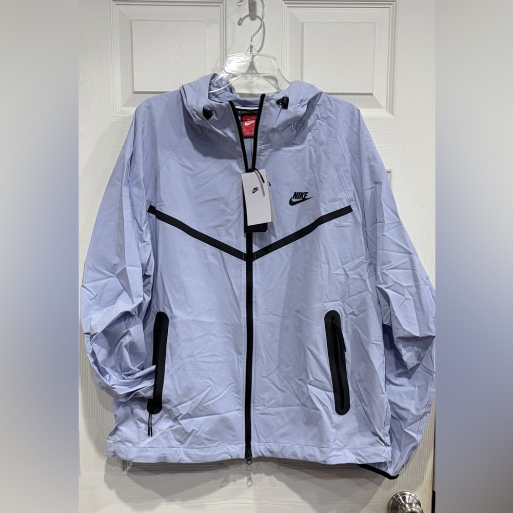 Nike Men's Medium Tech Woven Full-Zip Jacket Ghost Purple White NWT Lightweight